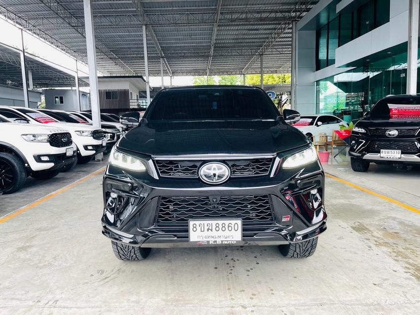 Toyota Fortuner2.8 GR Sport 4WD ปี 23จด24 ไมล์7หมื่นโลแท้ 224แรงม้า รูปย่อยที่ 4