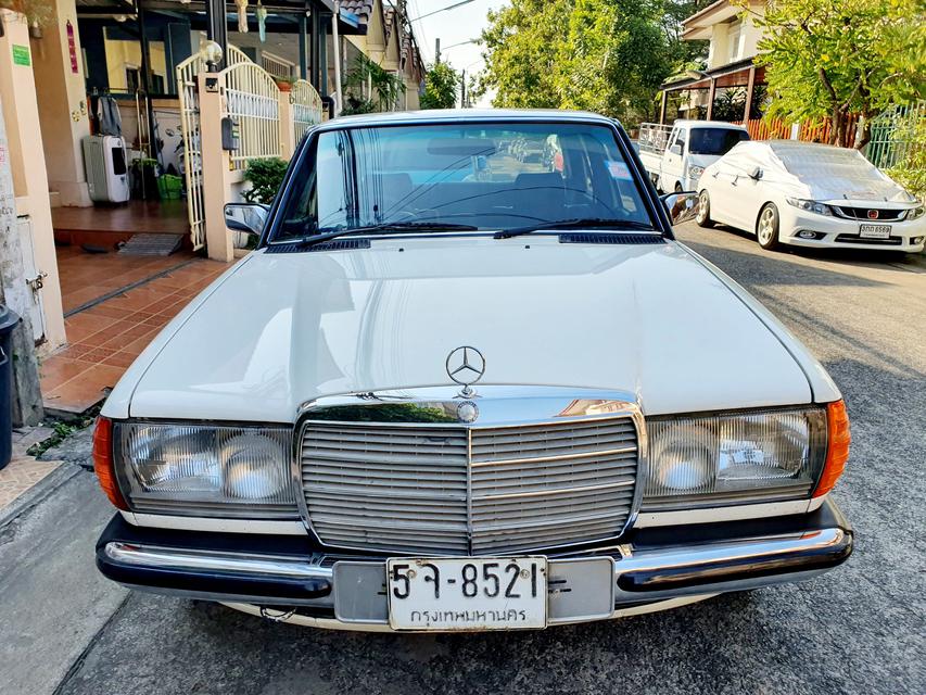 ขายแล้วครับ Mercedes-Benz W123 230E