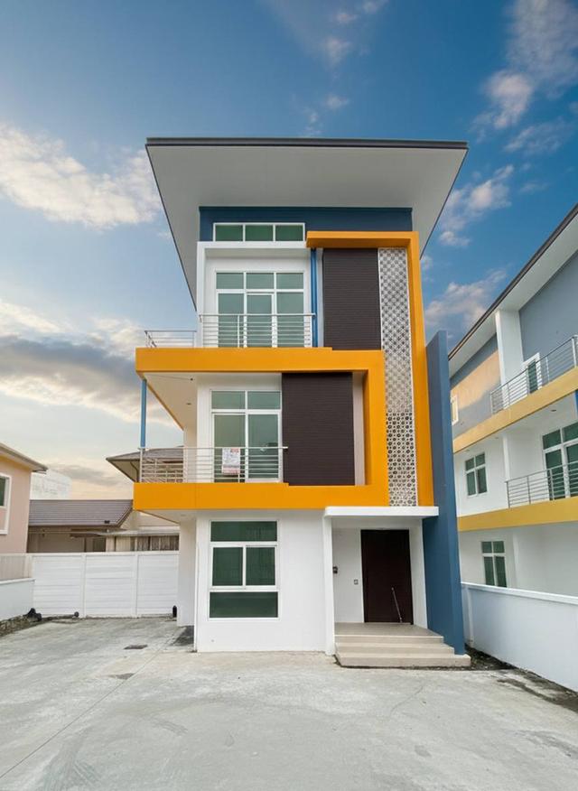 แรร์ไอเทม! บ้านเดี่ยว 3 ชั้น หมู่บ้านหลังสวน สาย 4 ดีไซน์หรู สไตล์โมเดิร์น 1