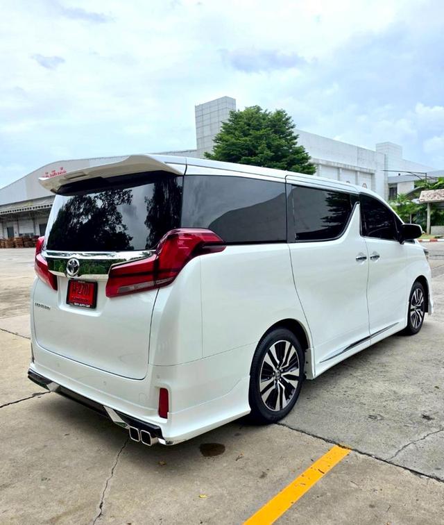Toyota ALPHARD 2.5SC PACKAGE สีขาว ปี 2023 ไมล์ 20,000 กม.  5