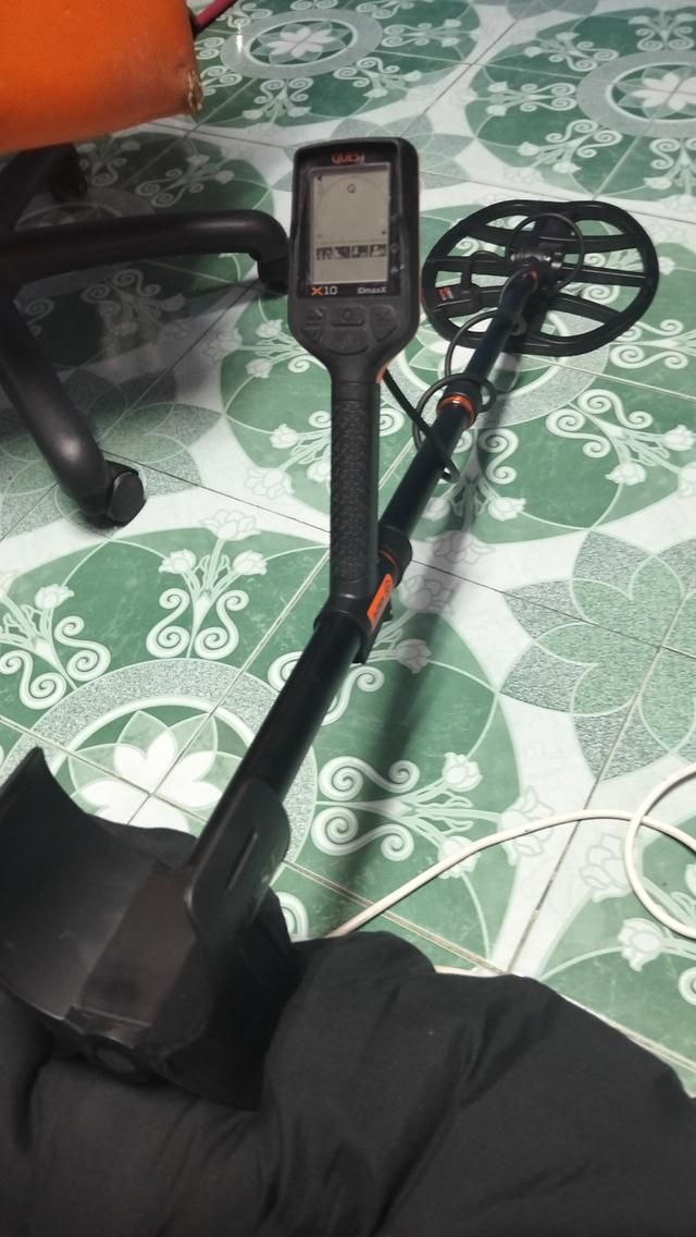 เครื่องตรวจจับโลหะ รุ่นQUEST X10 IDmaxX 5