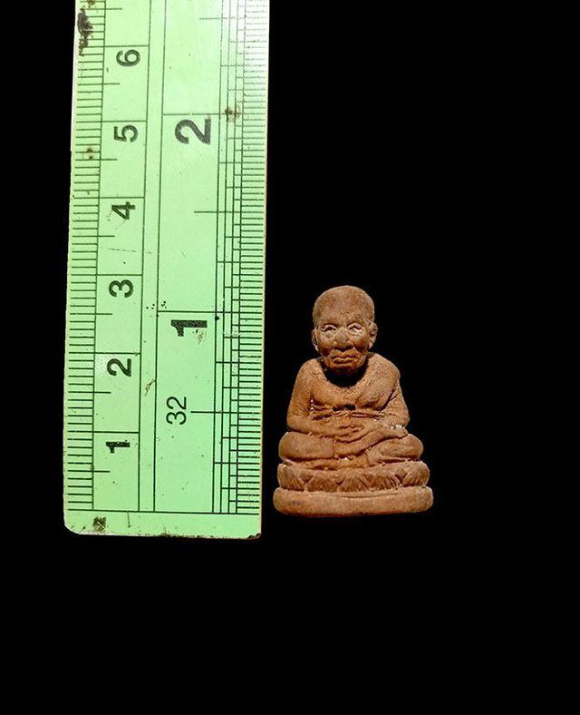 หลวงปู่ทวดเนื้อว่านสบู่เลือด รุ่นเครื่องบินตกเสิ่นเจิ้น วัดสะบ้าย้อย สงขลา ปี2539