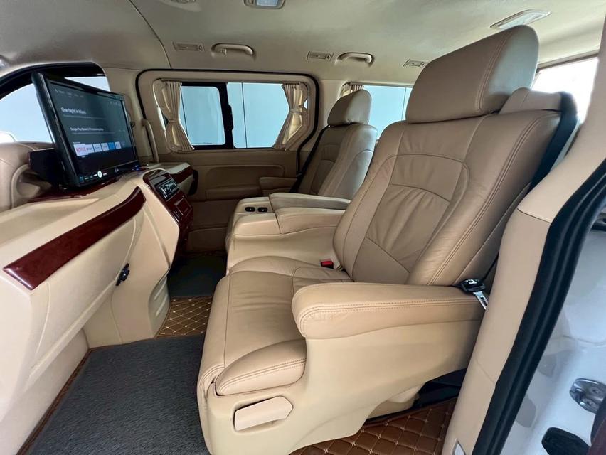 HYUNDAI GRAND STAREX 2.5 VIP 2011  13