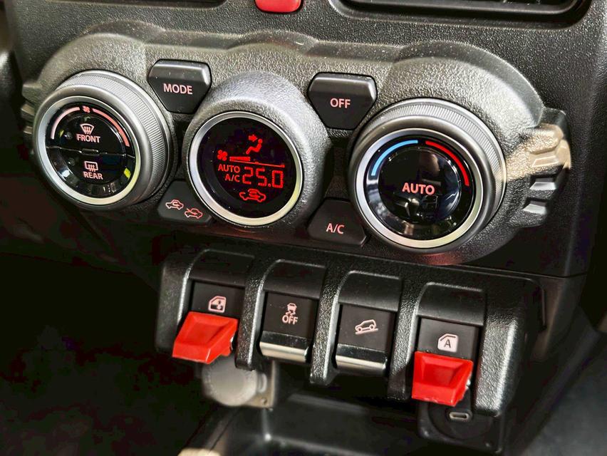 Suzuki Jimny 1.5 4WD 19