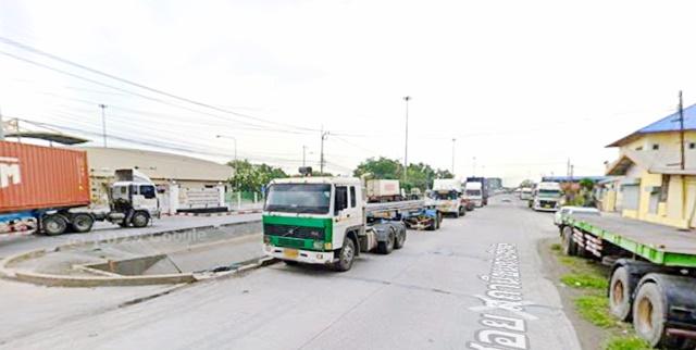 ใกล้สนามบินสุวรรณภูมิ ให้เช่าโกดัง 805ตร.ม. ARLลาดกระบัง 2.7กม.ถ.ร่มเกล้า19-29 205ตร.ว. 6