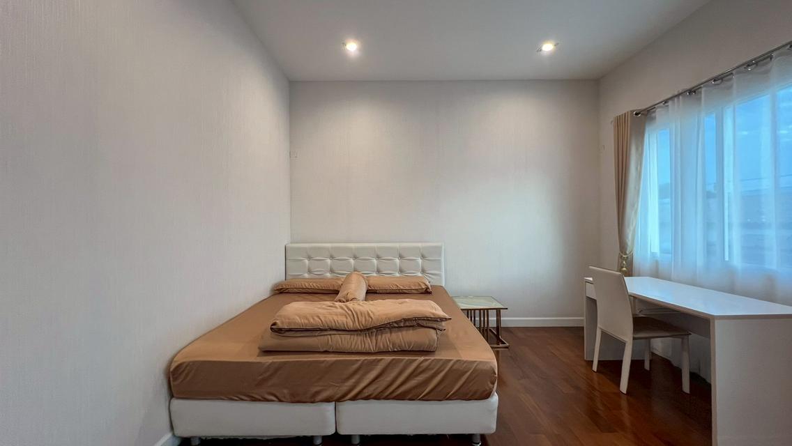 Two Grand Monaco for rent with private pool 16