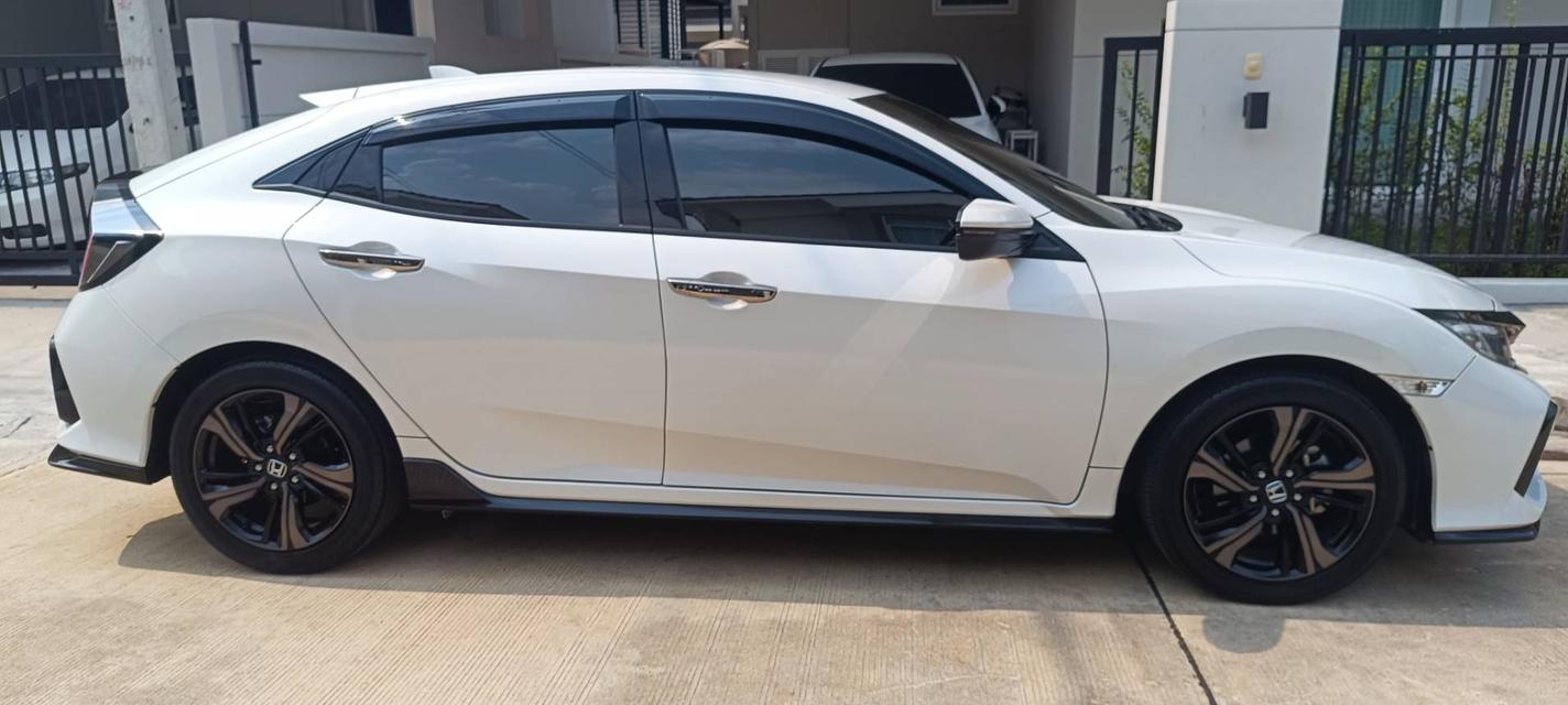 ขาย Honda Civic Hatchback 1.5 Turbo RS (ตัวท็อป) รูปย่อยที่ 3
