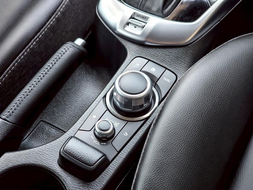 รหัสรถ CBLX3013 ✨ MAZDA2 1.3S Sport ปี 2023 (จดปี 2025) โฉมไมเนอร์เชนจ์ รูปที่ 16