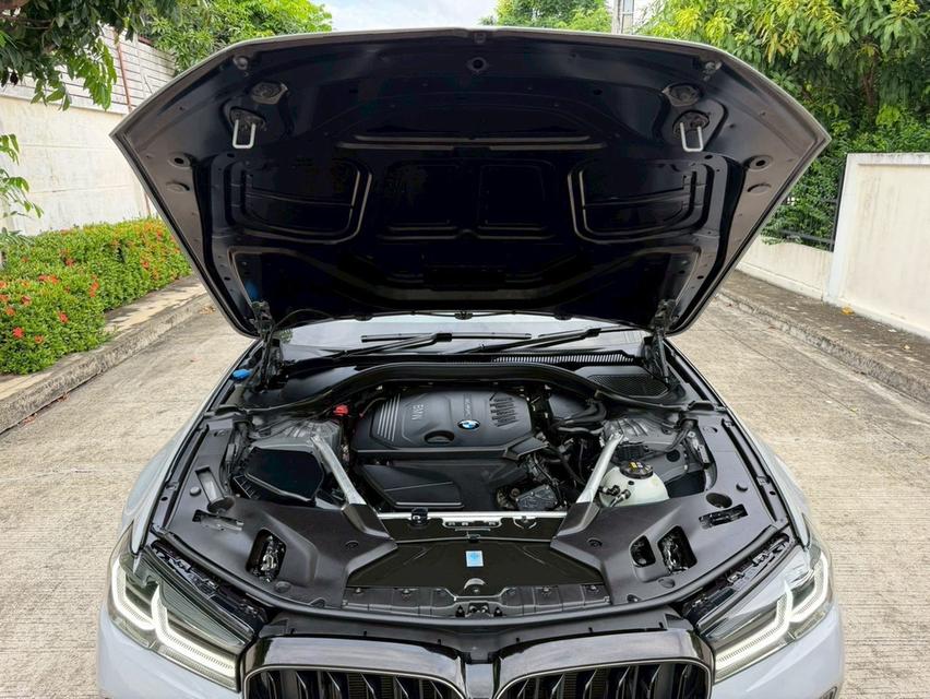 5xx,xxx บาท ไม่มีเฉี่ยวชน สีเดิม ประวัติดีเข้าศูนย์ตลอด Bmw 520D Msport Lci 2021 ดีเซล สีเทา รูปที่ 15