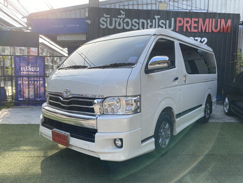 TOYOTA VENTURY 3.0V ปี2016 ไมล์ 8x,xxx km รถมือเดียว