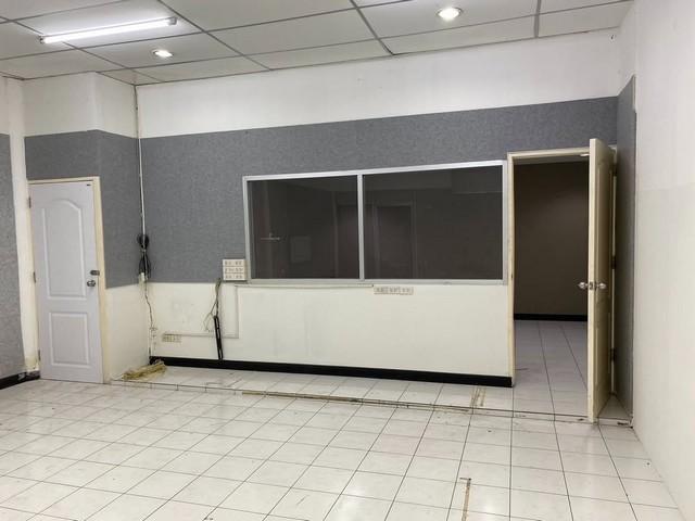 ให้เช่าโกดังพร้อมออฟฟิศ ขนาด 400 ตารางเมตร ใกล้ถไฟฟ้า MRT รัชดา-ลาดพร้าว 5