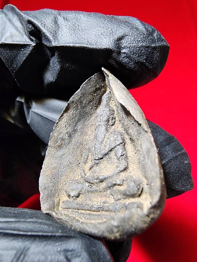 ฤาษีวาสุเทพปางนั่งสมาธิ กรุเจดีย์ทอง