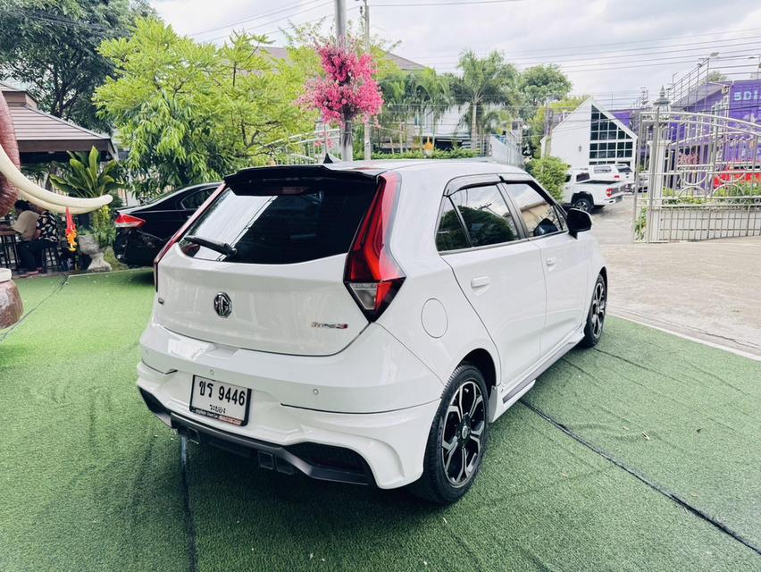 MG3 1.5 X Hatchback  12