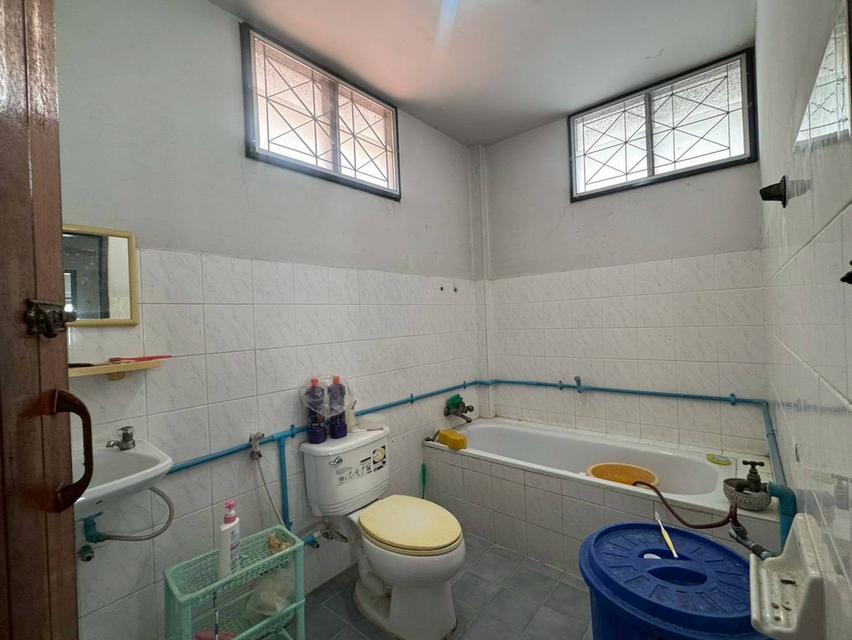 ขายบ้านเดี่ยว หมู่บ้าน ช.รุ่งเรือง 6 ราคาต่ำกว่าตลาด เหมาะกับการลงทุน (N.2000) 9