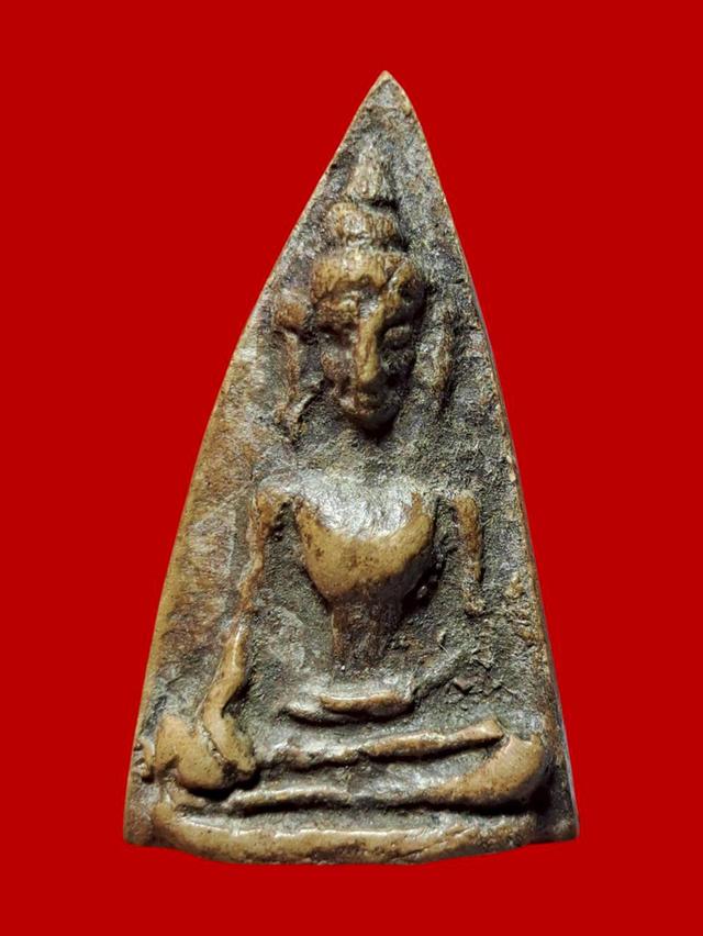 พระผงสุพรรณ เปิดให้บูชาจ้า