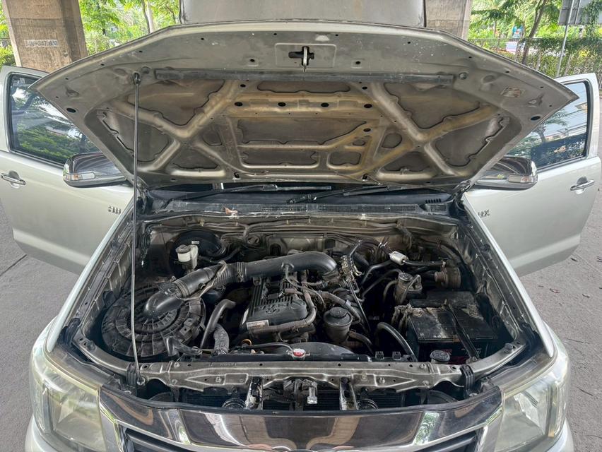 Toyota Hilux Vigo Champ Smart Cab 2.7 J LPG MT ปี 2011 11