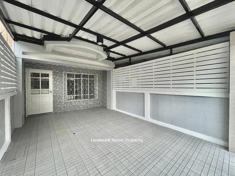 lN-058 ขายทาวน์เฮ้าส์ 2 ชั้น เมืองประชา หทัยราษฎร์ 35 เนื้อที่ 16 ตรว 2นอน 2น้ำ ใกล้ห้างแฟชั่นไอซ์แลนด์ 2