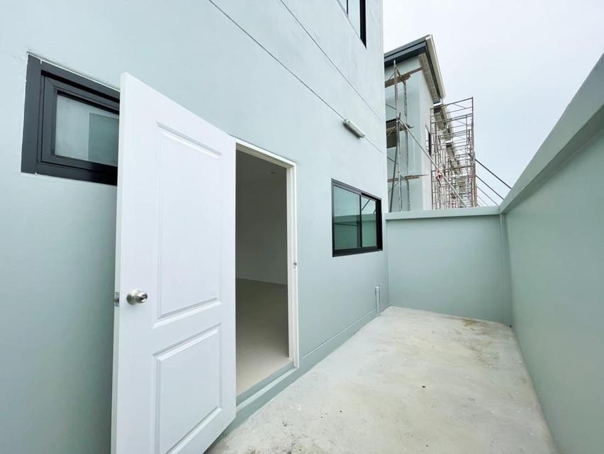 ทาวน์โฮม 2 ชั้น 3 ห้องนอน 3 ห้องน้ำ 18