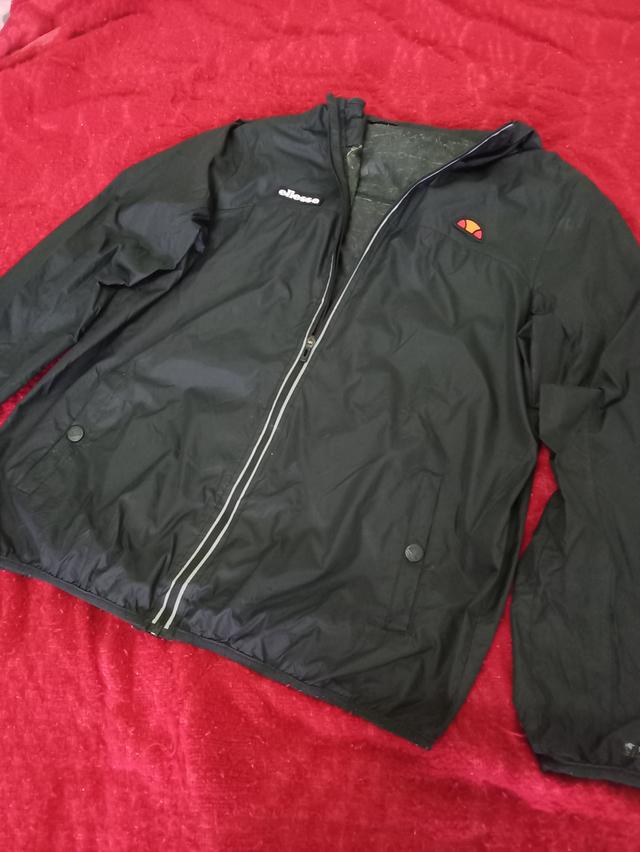 ellesse เสื้อคลุมมือสองนำเข้า รูปที่ 11