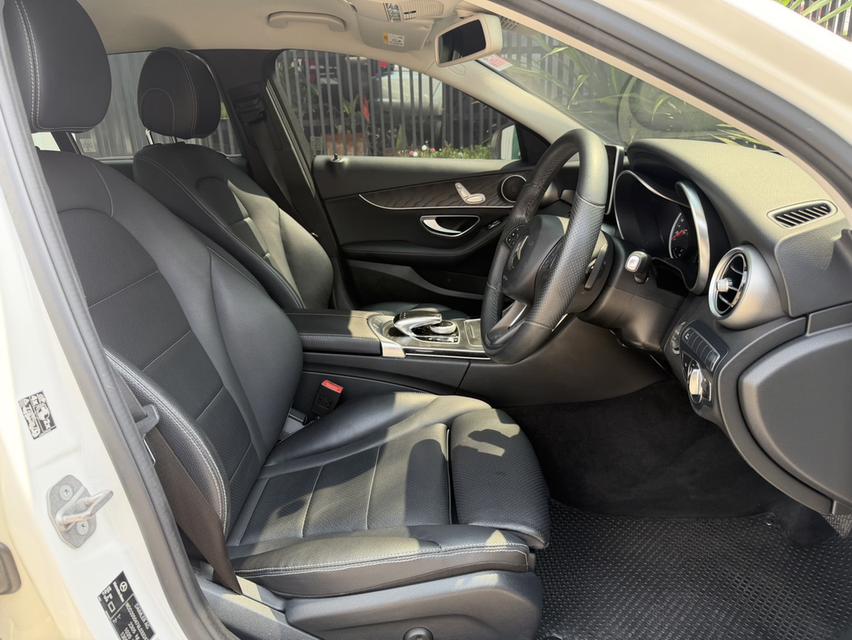 2018 BENZ C350E มือเดียวป้ายแดง เช็คศูนย์ตลอด ไมล์น้อย รูปที่ 13