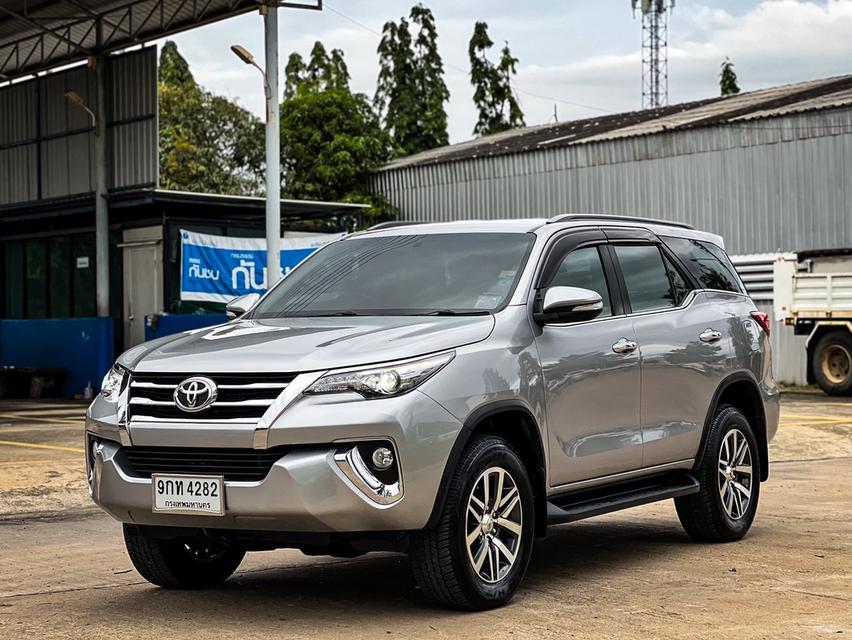 ขาย Toyota Fortuner 2.8V 4wd ปี16