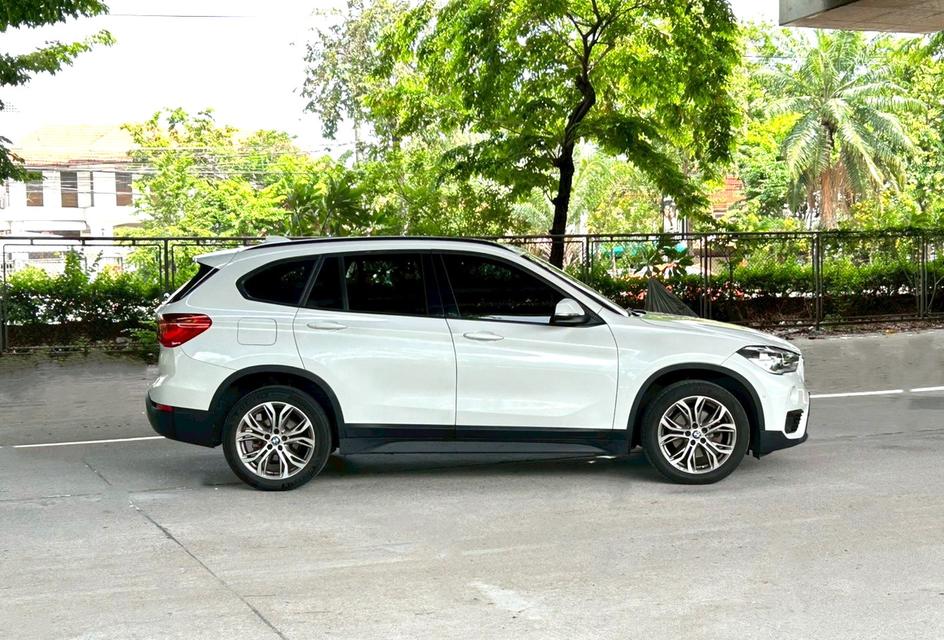 2020 BMW X1 1.5 sDrive18i รถสวยพร้อมใช้งาน รูปที่ 5