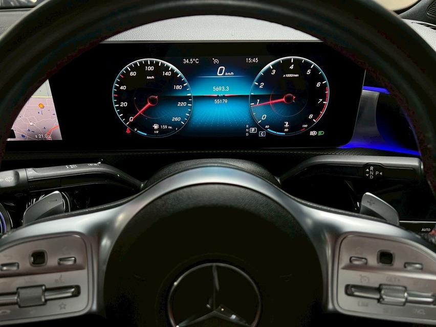 Mercedes-Benz A200 AMG Dynamic Sedan 8