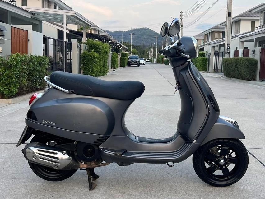 Vespa LX 125 ปี 2019 สีสวยใหม่พร้อมใช้งาน มือ 2 6