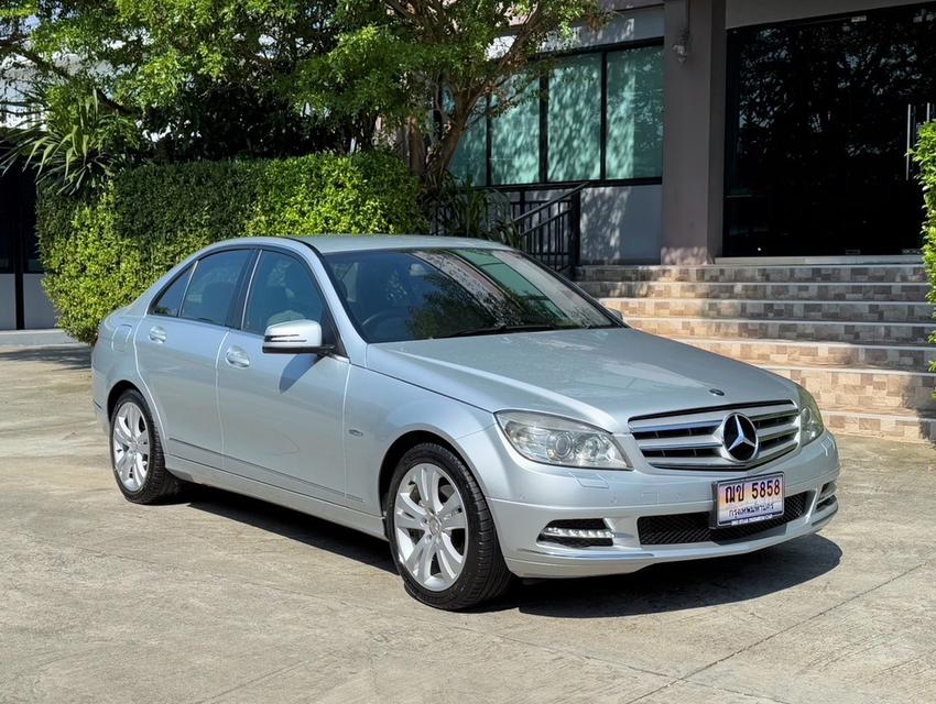 2011 BENZ C CLASS C200 CGI รถมือเดียวออกป้ายแดง รถวิ่งน้อย ประวัติศูนย์ครบ ไม่เคยมีอุบัติเหตุครับ