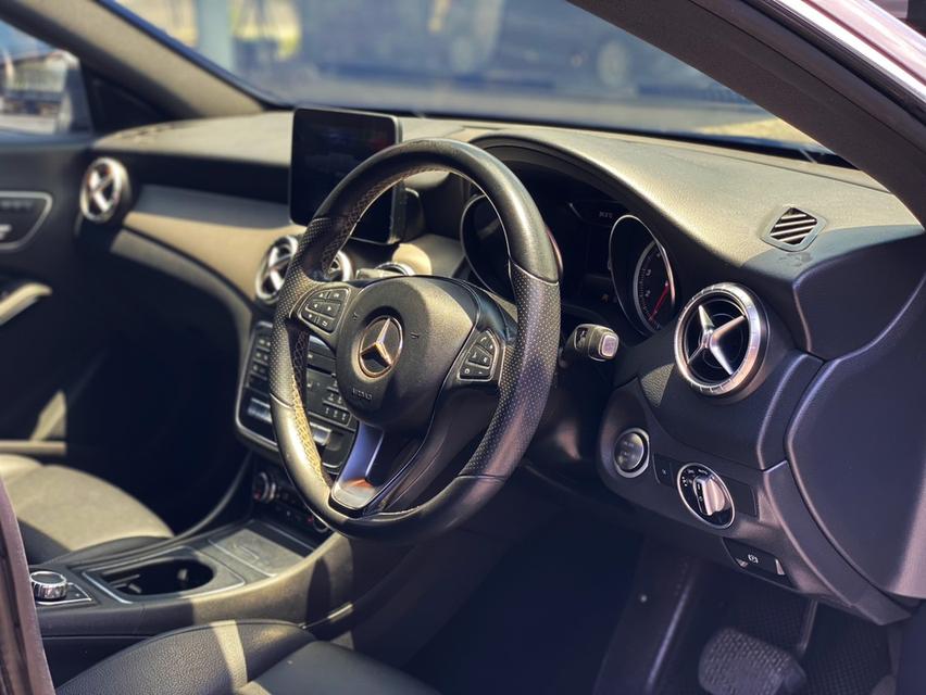 Mercedes-Benz CLA200 Urban Facelift ปี2017 เลขไมล์ 88,xxx km 11