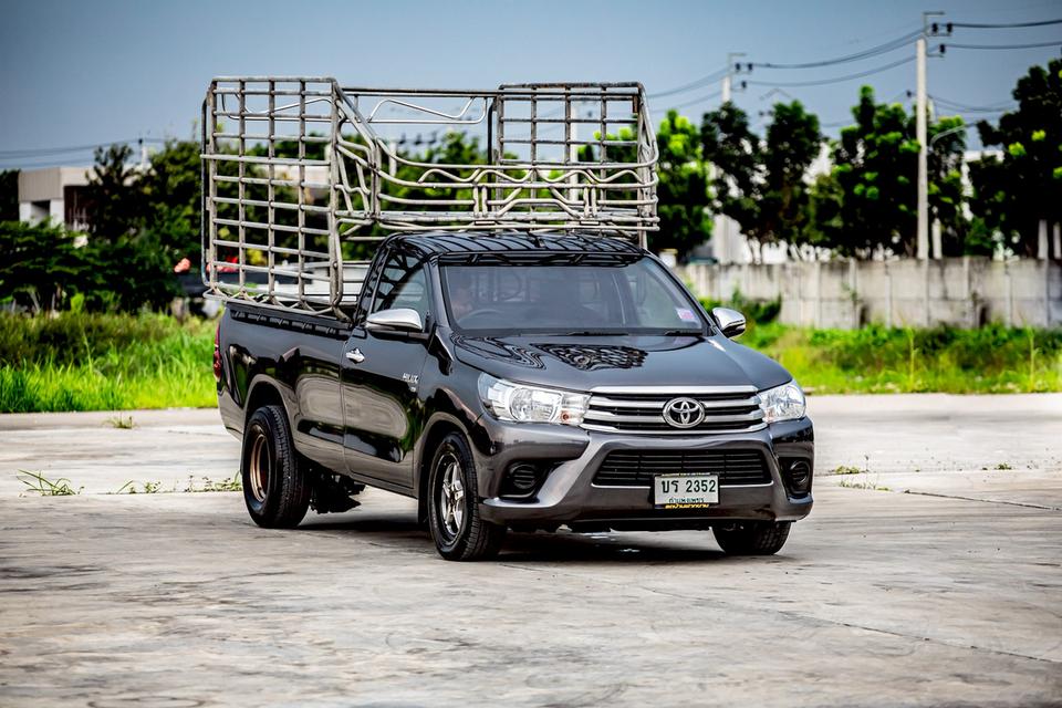 TOYOTA HILUX REVO 2.8 J PLUS STANDARD CAB สีเทา ปี 2018