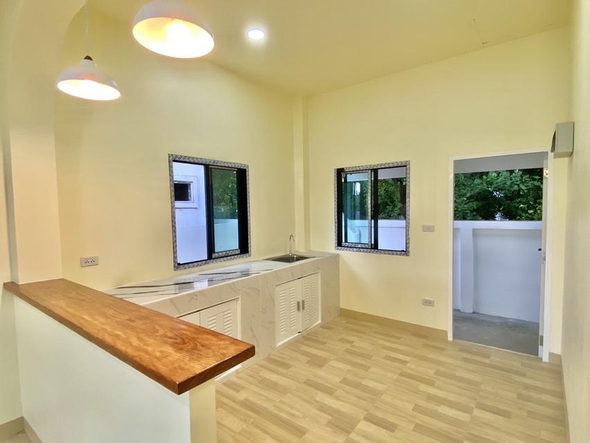 🔑 บ้านเดี่ยวชั้นเดียวในโครงการ รับสัตว์เลี้ยง ทำเลใกล้สิ่งอำนวยความสะดวก #หางดง ราคาเพียง 15,000 บาท/เดือน ✨ 清迈独栋平房出租 2 卧室 2 卫生间 – 租金 15,000 泰铢/月 ✨ 4