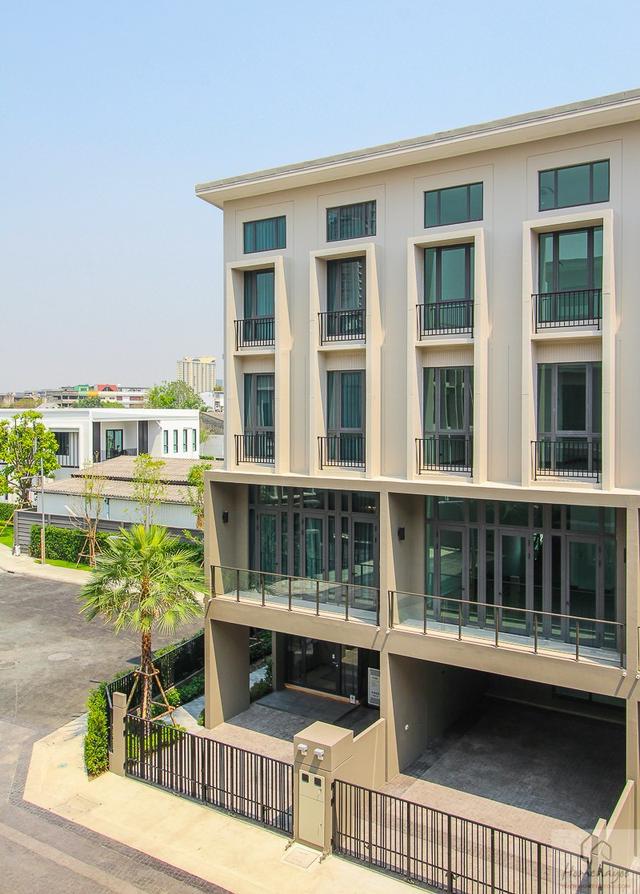 ให้เช่าบ้าน4 ชั้นโครงการ : พาทิโอรัชโยธิน Modern luxury town house ใกล้บีทีเอสรัชโยธิน 20
