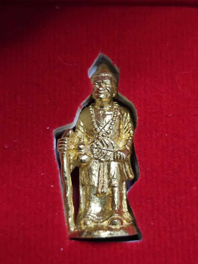 รูปเหมือนอรหันต์จี้กง หลวงปู่มหาศิลา สิริจันโท รุ่น"เฮงหมื่นล้าน" รูปที่ 4