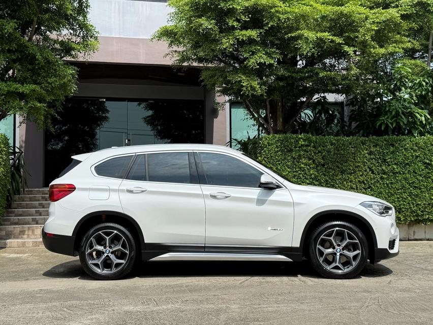 2017 BMW X1 F48 18D ( ดีเซล ) รถมือเดียวป้ายแดง รถออกศูนย์ BMW THAILAND รถวิ่งน้อย ประวัติศูนย์ครบ ไม่เคยมีอุบัติเหตุครับ 2