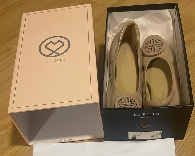 ส่งต่อรองเท้า LA BELLA size37  4