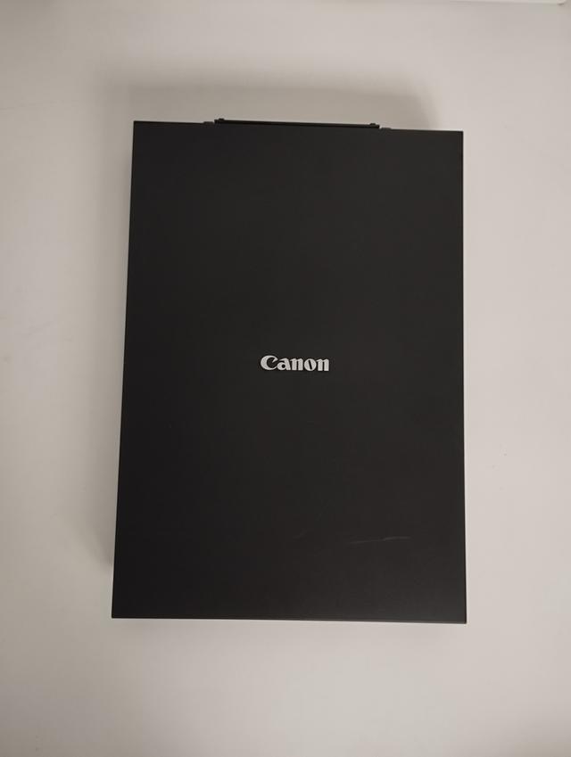 สแกนเนอร์ Canon Lide 300 3