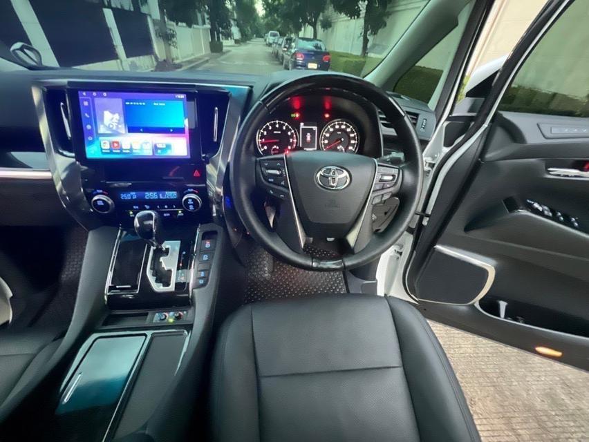 TOYOTA ALPHARD 2.5 SC package 2022Mileage 47,000 Km. (ยางใหม่ 4 เส้น ) 4