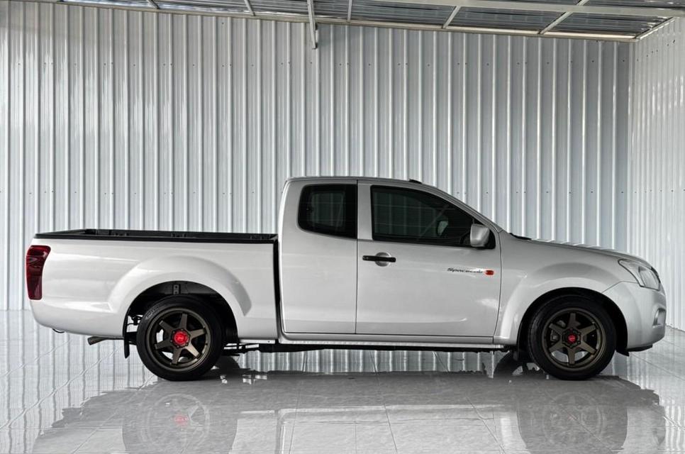 Isuzu D-Max 1.9S ดีเซล เกียร์ธรรมดา ปี2019 9