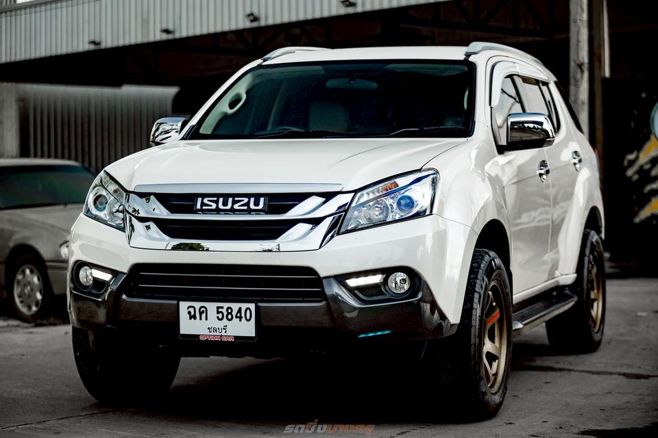 Isuzu MU-X 3.0Dvd 4wd ปี15