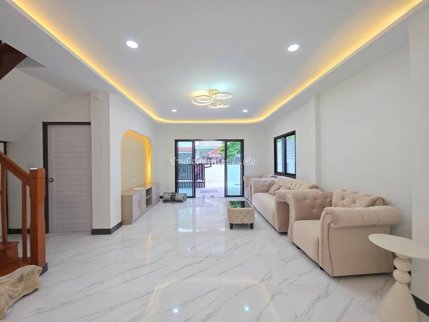 หมู่บ้านบุรีรมย์ คู้บอน 41 7