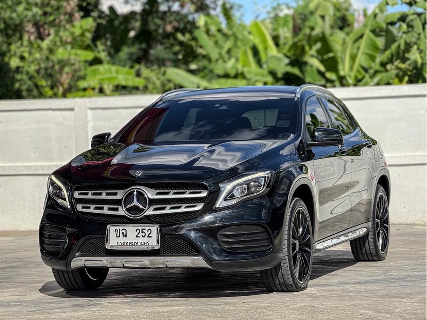 รหัสรถ WRT252 2019 BENZ GLA-CLASS, 250 AMG