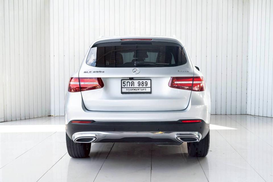 BENZ GLC-CLASS 250d 4MATIC Off-Road ปี 2018 สีเทา โฉม W253 ปี14-24 รูปที่ 5