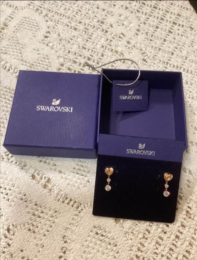 Swarovski life long ต่างหูหยดน้ำสีโรสโกลด์ 2