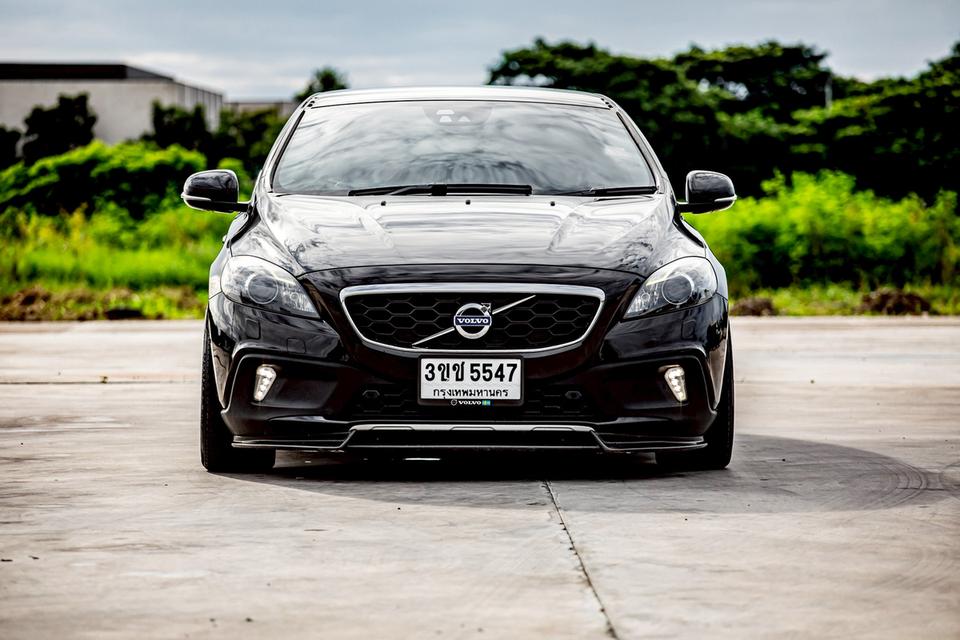 Volvo V40 T5 Cross Country 2.0 Turbo T5 ปี 2015 สีดำ ของแต่งหลักแสน 2