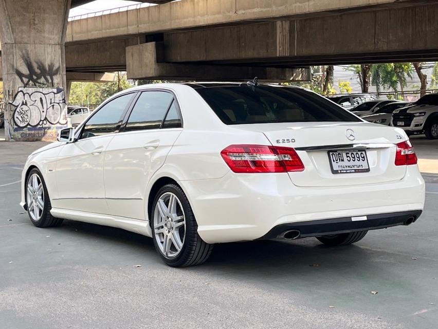 รหัสรถ WMT5999 BENZ E250 CGI W212 ปี2011