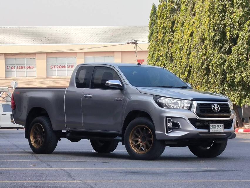 Toyota Revo 2.4 E Prerunner Auto ปี2018 1