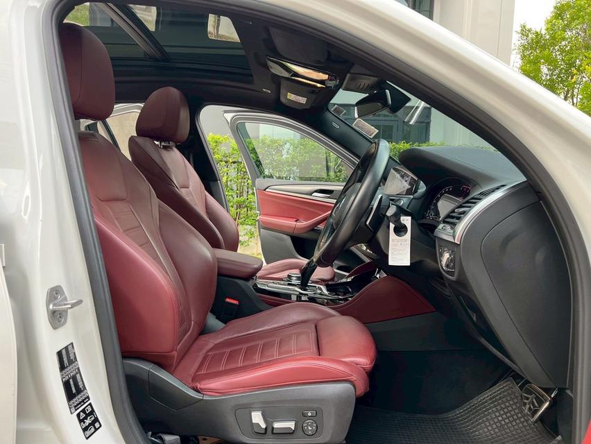 BMW X4 xDrive20d M Performance Edition  สีขาว Alpine White  ปี21 ดีเซ 16