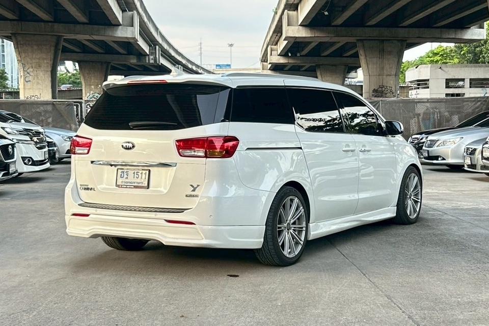 ขายด่วน! Kia Grand Carnival 2.2 LX AT ปี 2017