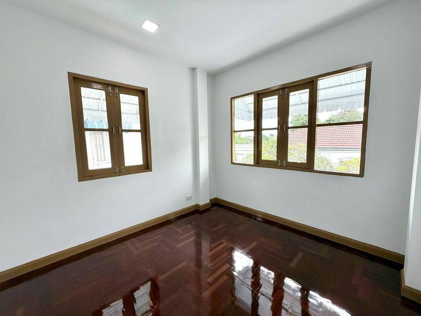 บ้านเดี่ยวรีโนเวทใหม่ 54 ตร.ว. มีนบุรี 4 ห้องนอน ฟรีโอน! 12